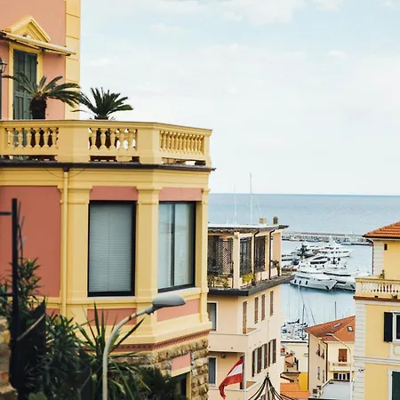 Appartement Like: In Centro E Con Garage! San Remo