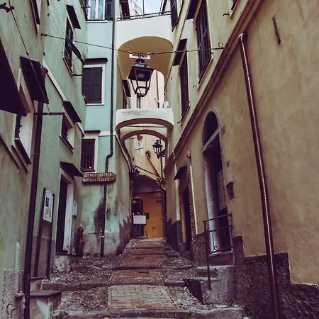 Like: In Centro E Con Garage! Appartement San Remo